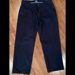 Lee Men’s Dress Pants Size 34 waist x 29 length, Relaxed Fit